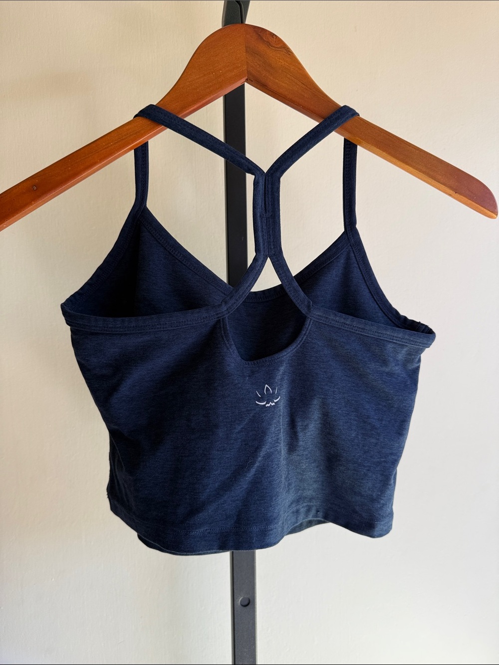 Beyond Yoga T-Back Cropped Tank Top - Medium - Picture 4 of 5
